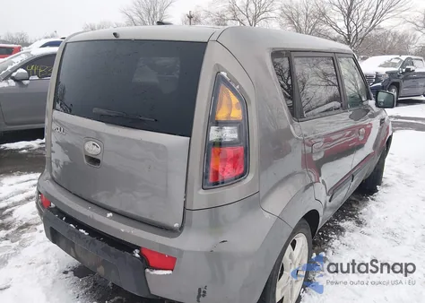2010 Kia Soul + из США, поврежденный, VIN KNDJT2A24A7195178